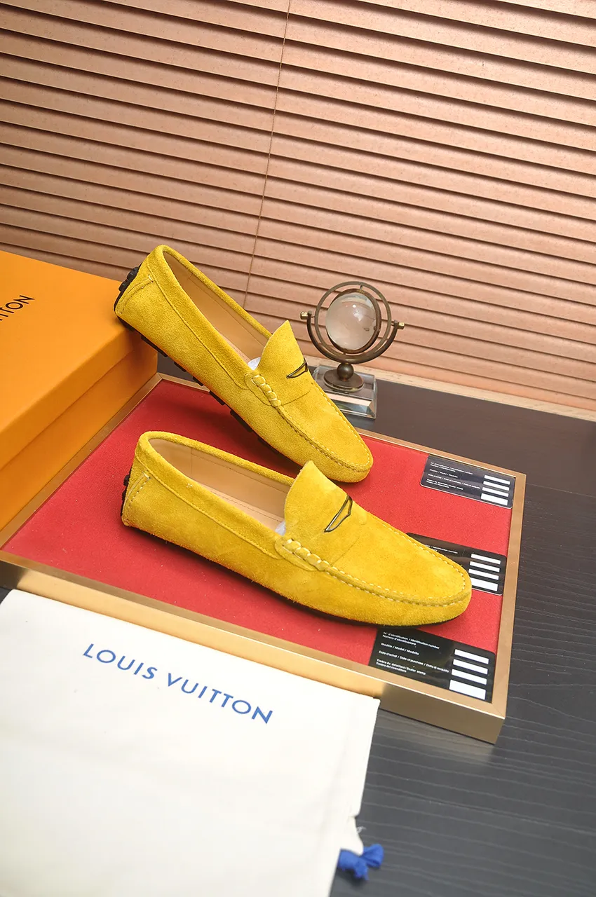 Men's men's shoes 💰420💶 [LV Doudou shoes] (water-dyed cowhide lining) new model is on the market, available on the official website. The new Doudou shoes are processed into single-color materials, and the uppers are made of imported horsehide leather. The body of the shoe is fully hemmed with mark thread, and is lined with imported original cowhide leather. The elegant shoe shape is super suitable for all-matching, and the size is 38-44.